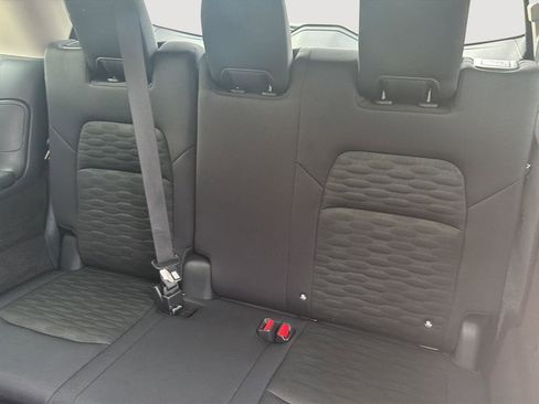 Used 2025 Nissan Pathfinder SV AWD/4WD image 22