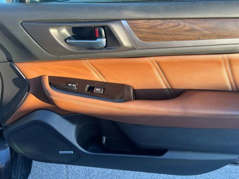 Used 2018 Subaru Outback 3.6R Touring w/ Popular Package #3 image 25