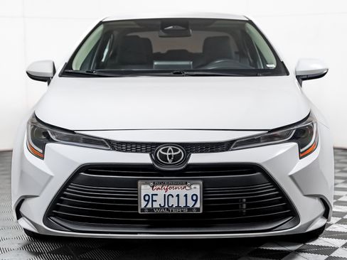 Used 2023 Toyota Corolla LE FWD image 6