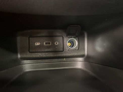 Used 2020 Chevrolet Equinox LT w/ Sport Edition AWD/4WD image 46