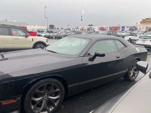 Used 2019 Dodge Challenger GT image 5