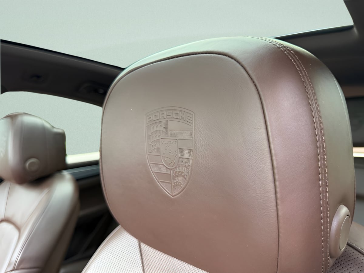 Used 2022 Porsche Cayenne S Platinum AWD/4WD image 11