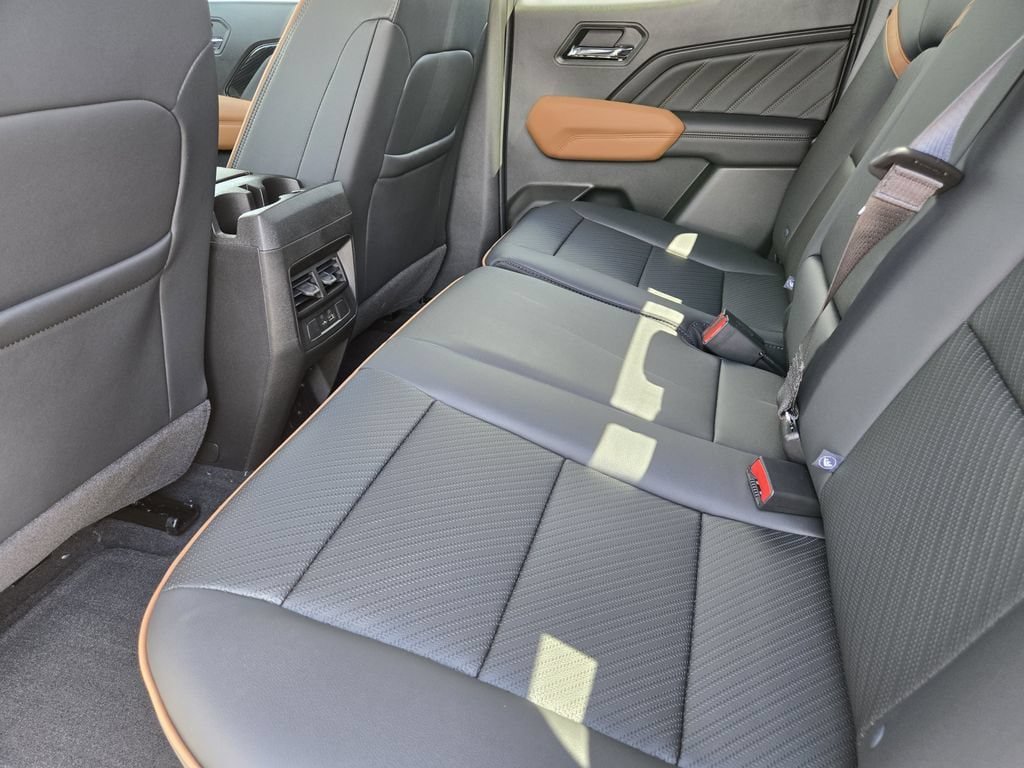 New 2026 GMC Canyon AT4 w/ Technology Plus Package AWD/4WD image 21