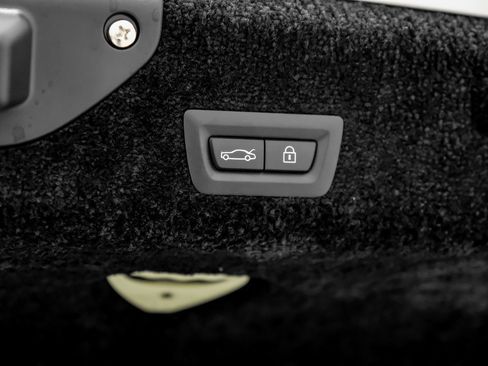 Used 2018 Rolls-Royce Dawn image 55