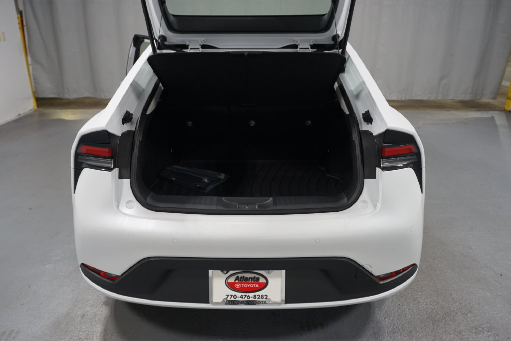 New 2027 Toyota Prius LE FWD image 32