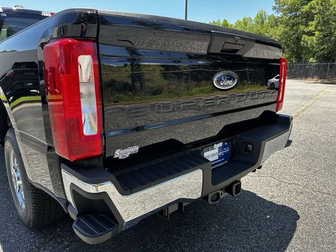 New 2025 Ford F250 XL w/ XL Chrome Package RWD image 27