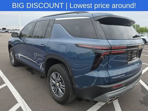 Used 2024 Chevrolet Traverse LT w/ LPO, Floor Liner Package FWD image 15