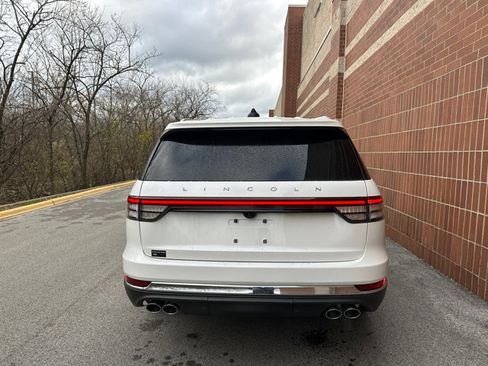 Used 2025 Lincoln Aviator AWD w/ Equipment Group 101A image 7