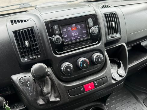 Used 2021 RAM ProMaster 2500 FWD image 12