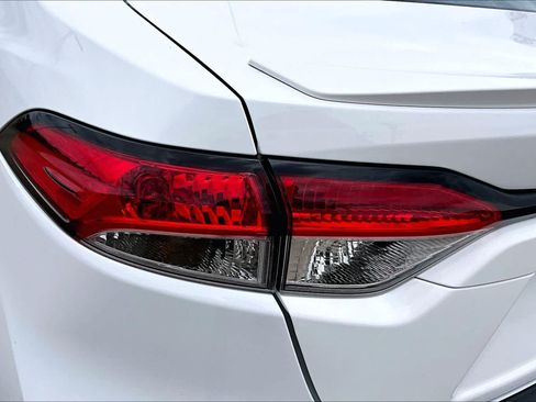 Used 2024 Toyota Corolla SE FWD image 27