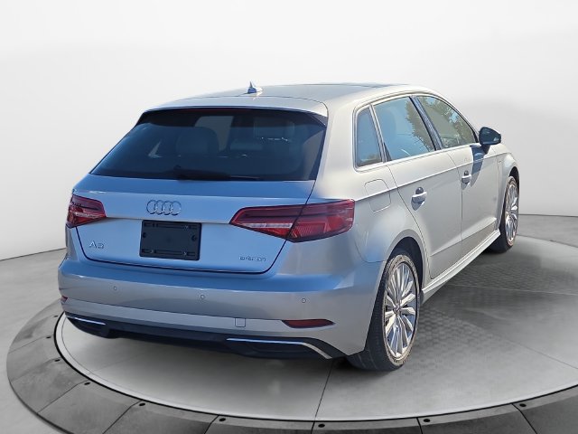 Used 2018 Audi A3 e-tron Prestige w/ Prestige Package FWD image 5