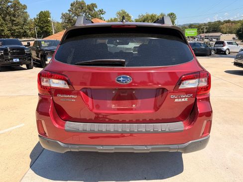 Used 2017 Subaru Outback 2.5i Limited AWD/4WD image 17