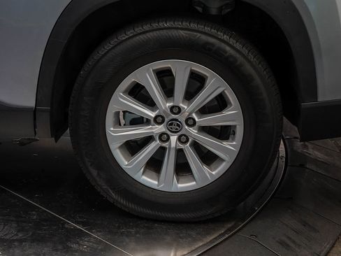 Used 2025 Toyota Grand Highlander AWD image 10