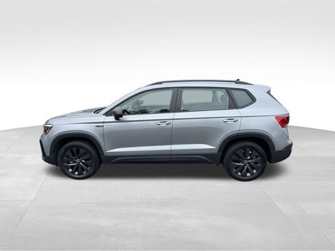 Used 2023 Volkswagen Taos S FWD image 4