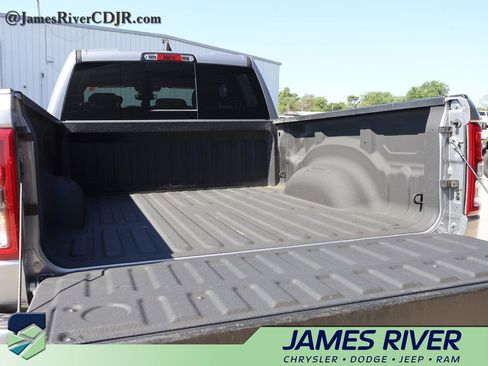 Used 2021 RAM 1500 Big Horn image 15
