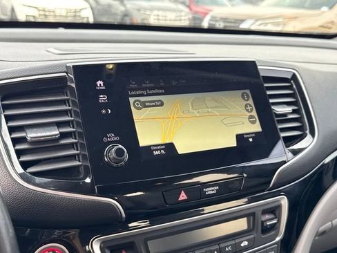 Used 2020 Honda Pilot Elite image 21