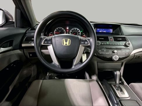 Used 2011 Honda Accord LX image 5