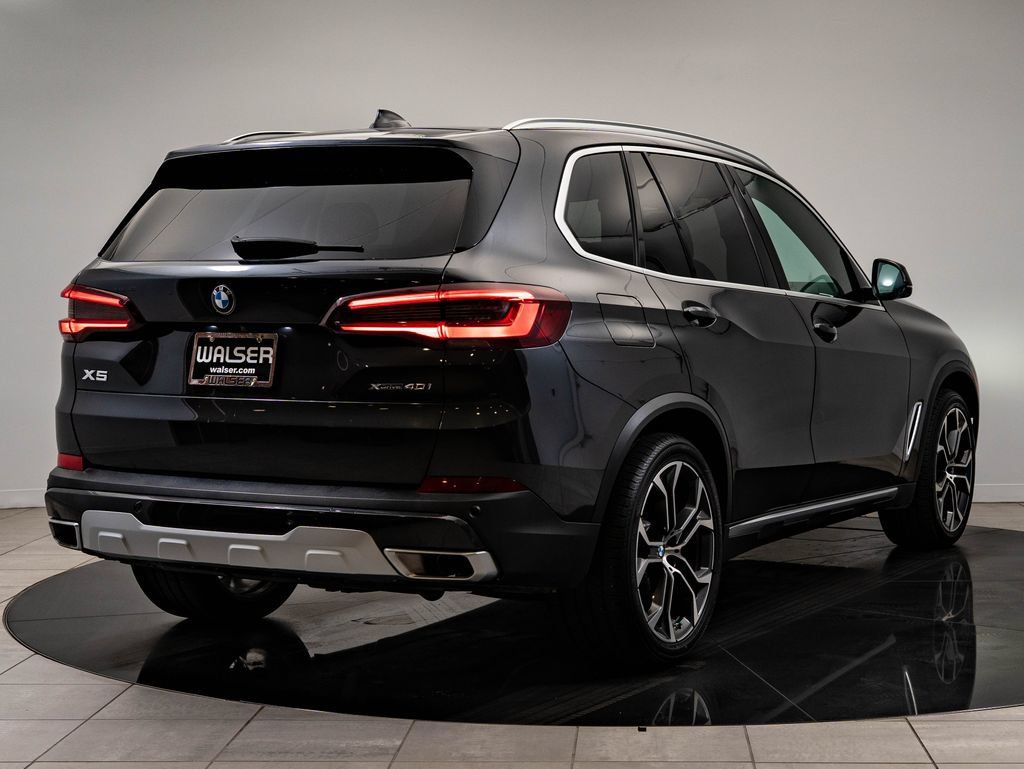 Used 2023 BMW X5 xDrive40i AWD/4WD image 10