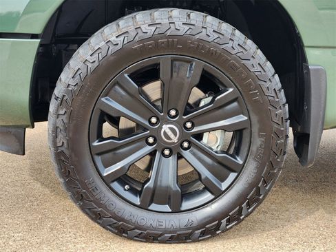 Used 2024 Nissan Titan SV w/ SV Bronze Edition Package image 20