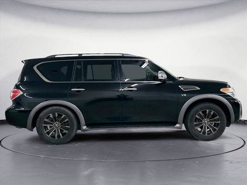 Used 2017 Nissan Armada Platinum image 7