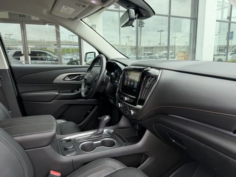 Used 2019 Chevrolet Traverse RS w/ LPO, Floor Liner Package FWD image 24