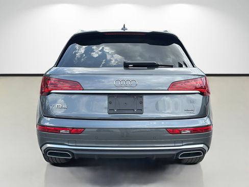 Used 2022 Audi Q5 2.0T Premium Plus w/ Premium Plus Package AWD/4WD image 4