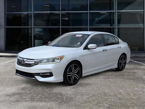Used 2016 Honda Accord Sport image 6