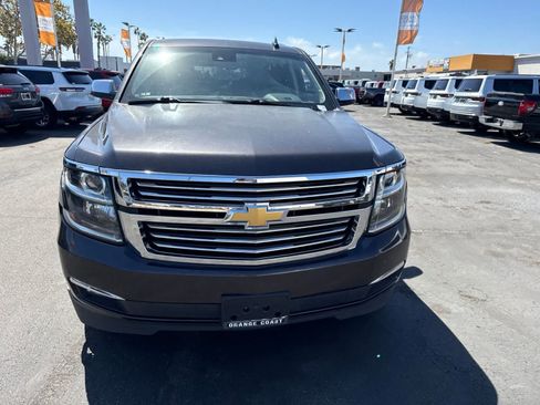 Used 2017 Chevrolet Suburban Premier RWD image 4