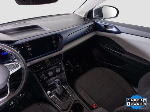 Used 2023 Volkswagen Taos SE image 22