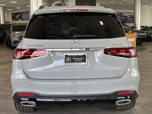 New 2025 Mercedes-Benz GLS 580 4MATIC image 4