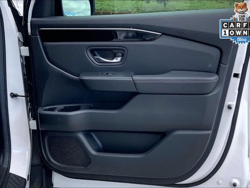 Used 2025 Honda Pilot EX-L image 24