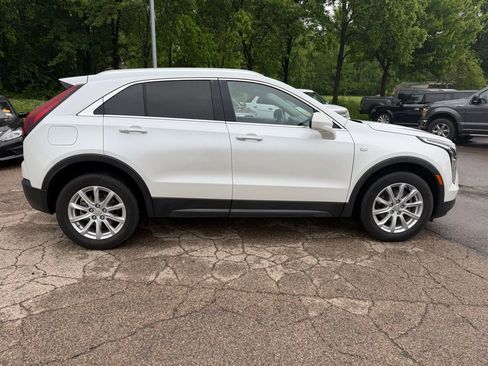 Used 2023 Cadillac XT4 Luxury w/ Driver Awareness Package FWD image 9