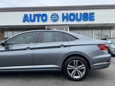 Used 2019 Volkswagen Jetta R-Line FWD image 38