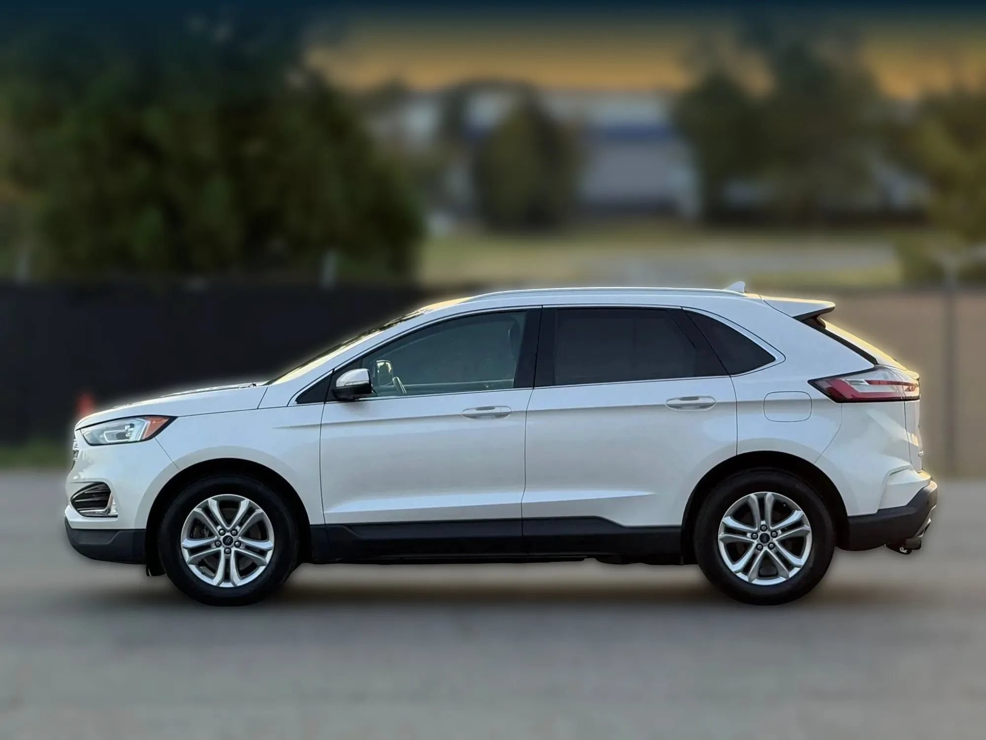 Used 2019 Ford Edge SEL w/ Equipment Group 201A AWD/4WD image 8