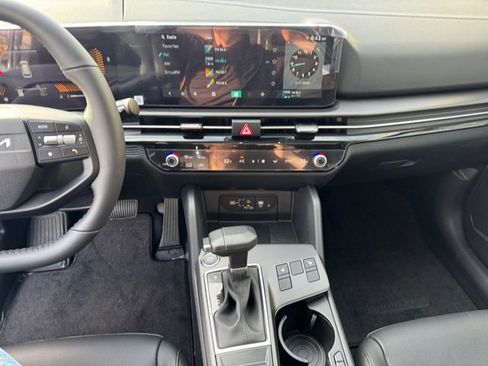 New 2026 Kia Sportage EX image 18