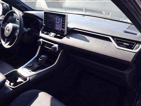 Used 2021 Toyota RAV4 XSE w/ Premium Package image 25