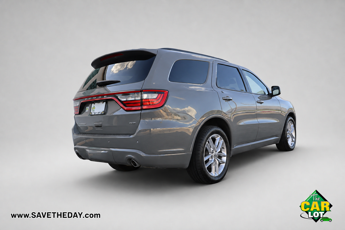 Used 2023 Dodge Durango GT RWD image 8