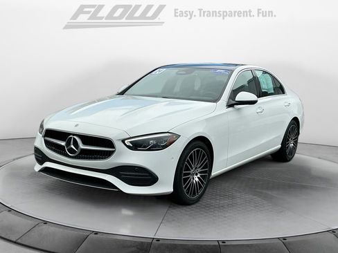 Used 2024 Mercedes-Benz C 300 Sedan image 3