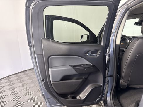 Used 2022 Chevrolet Colorado Z71 w/ Safety Package image 16