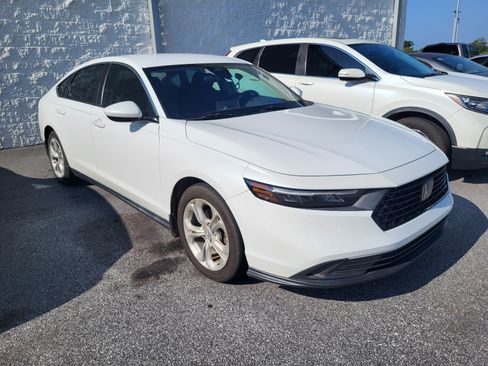 Used 2023 Honda Accord LX image 3