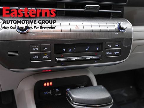 Used 2024 Hyundai Kona SEL FWD image 19