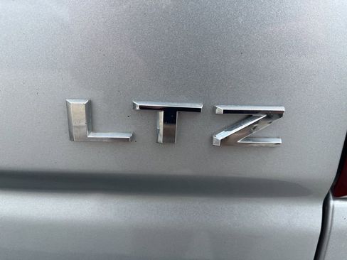 Used 2020 Chevrolet Silverado 3500 LTZ w/ LTZ Convenience Package AWD/4WD image 46