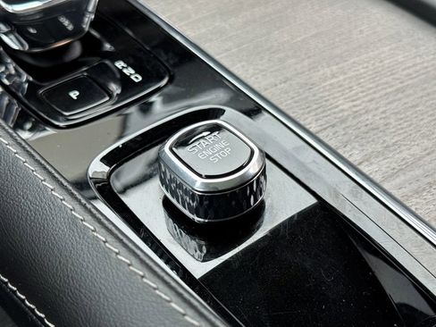 Certified 2024 Volvo XC90 B6 Ultimate AWD/4WD image 23