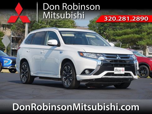 Used 2018 Mitsubishi Outlander GT AWD/4WD image 1