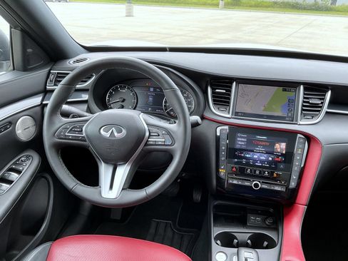 Used 2025 INFINITI QX50 Sport AWD/4WD image 14