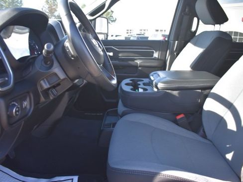 Used 2024 RAM 3500 Big Horn image 15