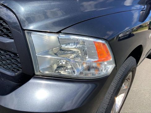 Used 2016 RAM 1500 Express RWD image 23