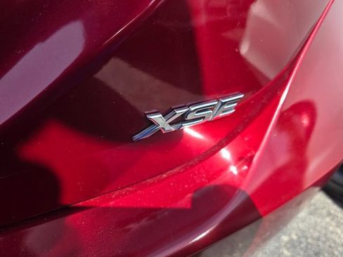 Used 2018 Toyota Camry XSE FWD image 10