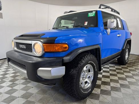 Used 2007 Toyota FJ Cruiser 4WD image 7