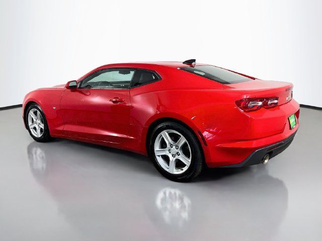 Used 2023 Chevrolet Camaro LT RWD image 7